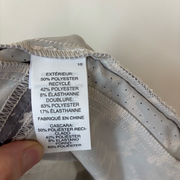 Vuori Light Gray Dash Short Size S - Picture 8 of 10